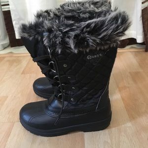Black Snow Boots With Faux Fur